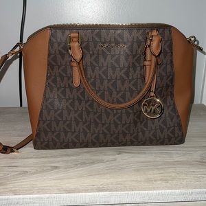 NEW MK crossbody/satchel purse!!!